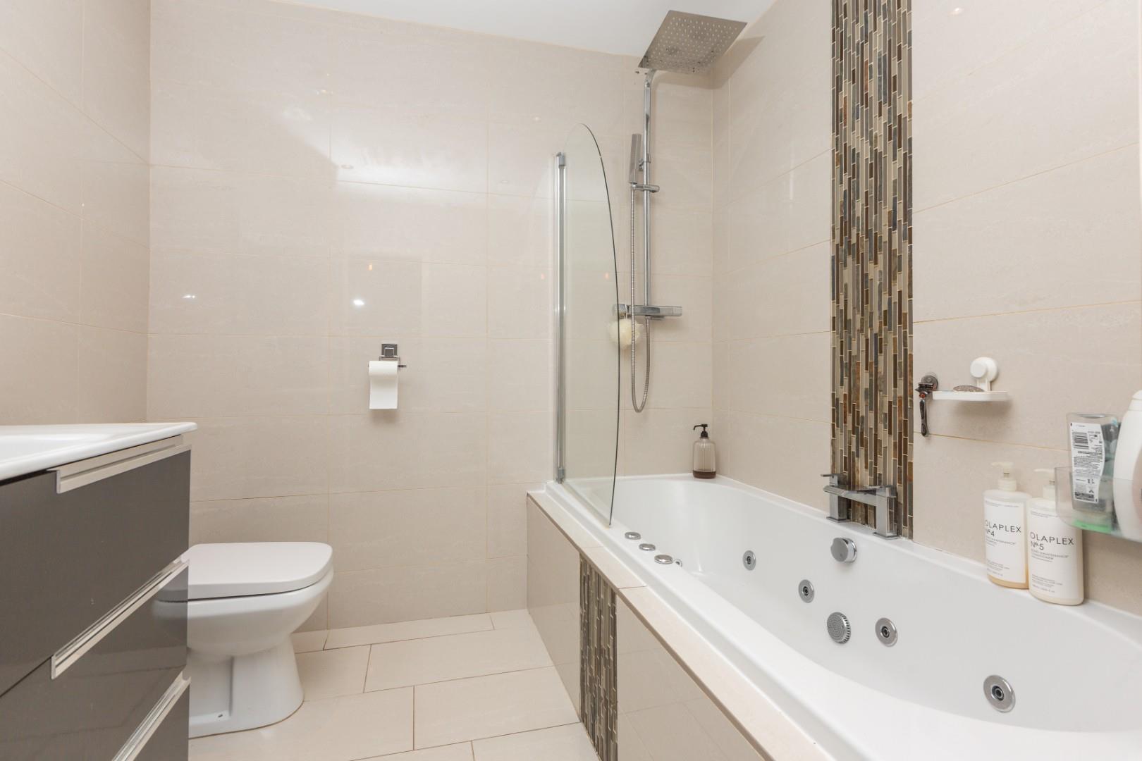 Woodville Road, Mumbles, Swansea, SA3 4AD